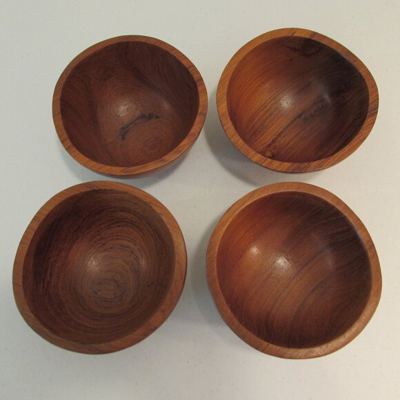 Vintage 'Handcrafted Unisilver Thai Teak' Salad Bowls - Set of 4 - Picture 4 of 14